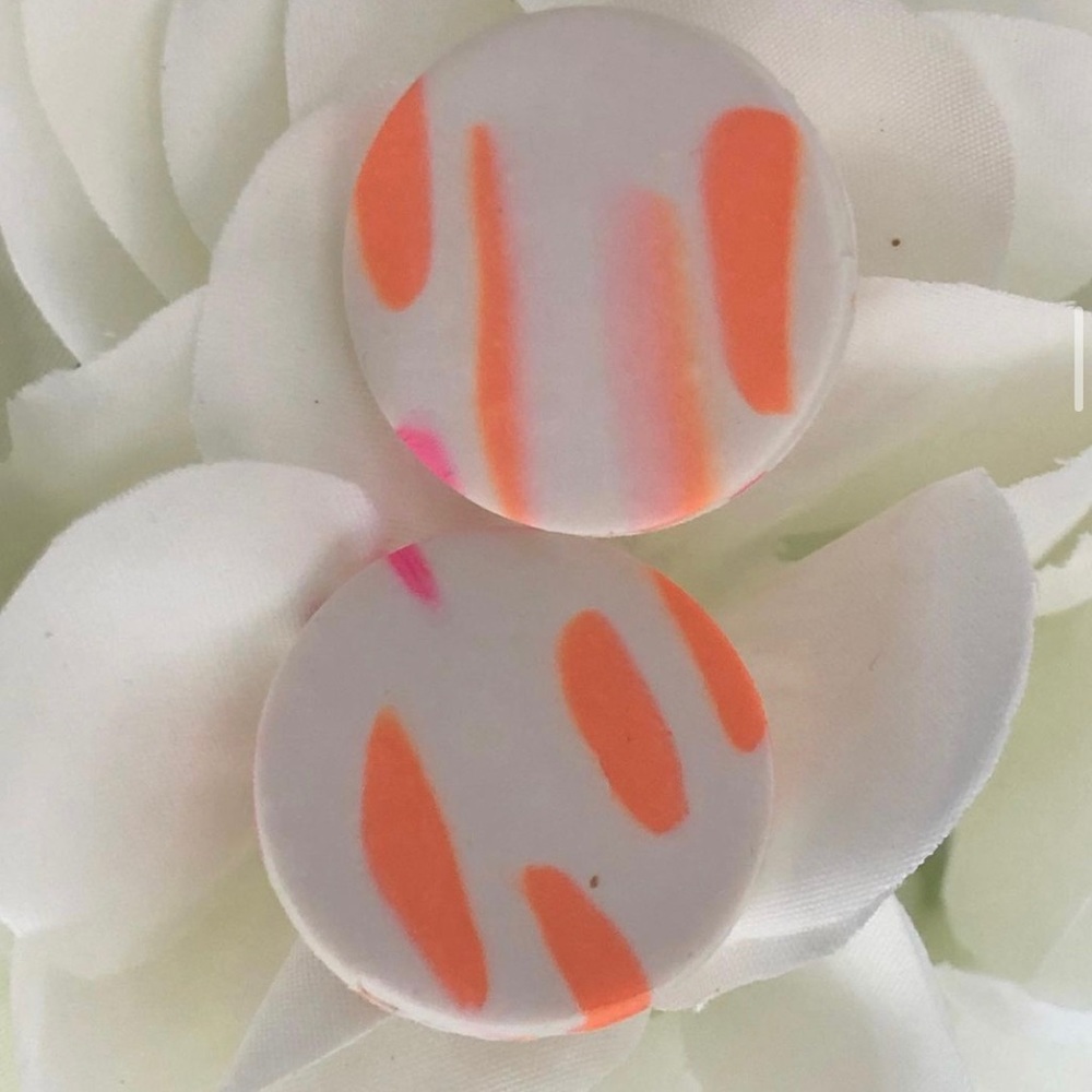 Little bit of love 2.0 Clay Earrings